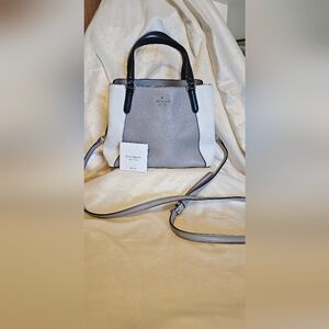 Kate Spade Jackson Medium Triple Compartment Satchel
In Gray And White Leather.